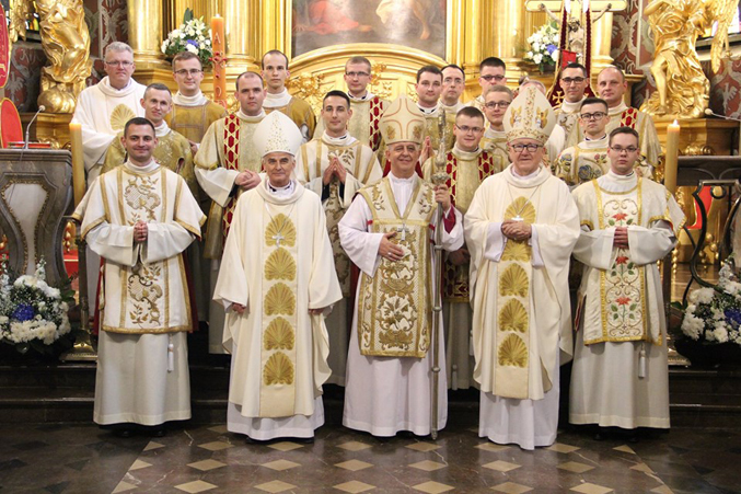 W sobotę 11 maja 2019 roku w katedrze kieleckiej nasz rodak kl. Michał Woźniak przyjął święcenia diakonatu. Fot.: WSD Kielce